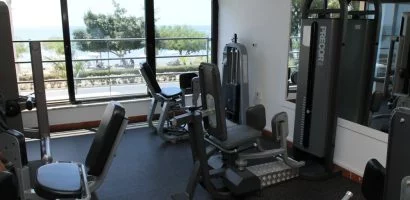 upstairs view to the beach